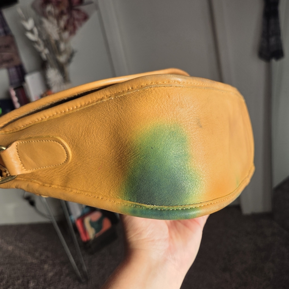 Vintage Coach Yellow City Bag ๐๐๐ป 9790 *PROJECT* - Picture 11 of 14